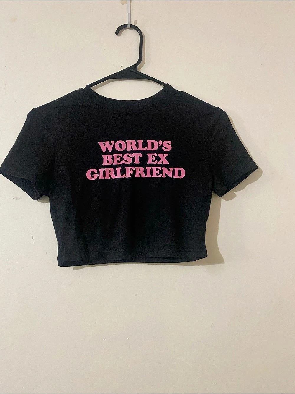 Graphic Short Sleeve Tee in Black & Pink Like New